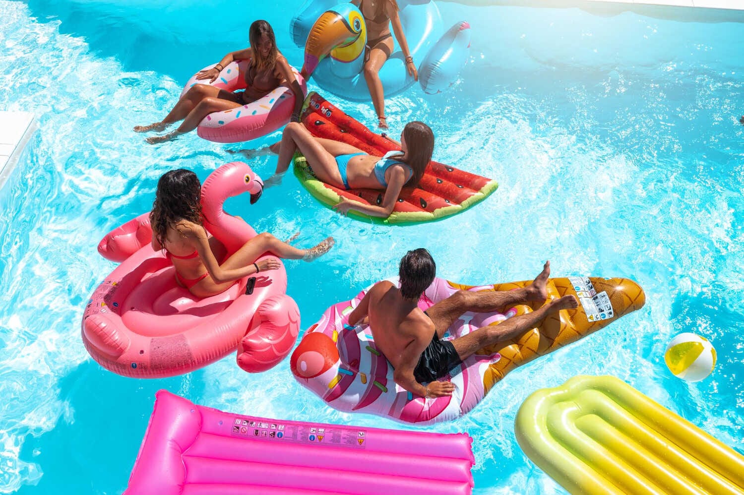 Designing a Content Calendar for Pool Service Marketing