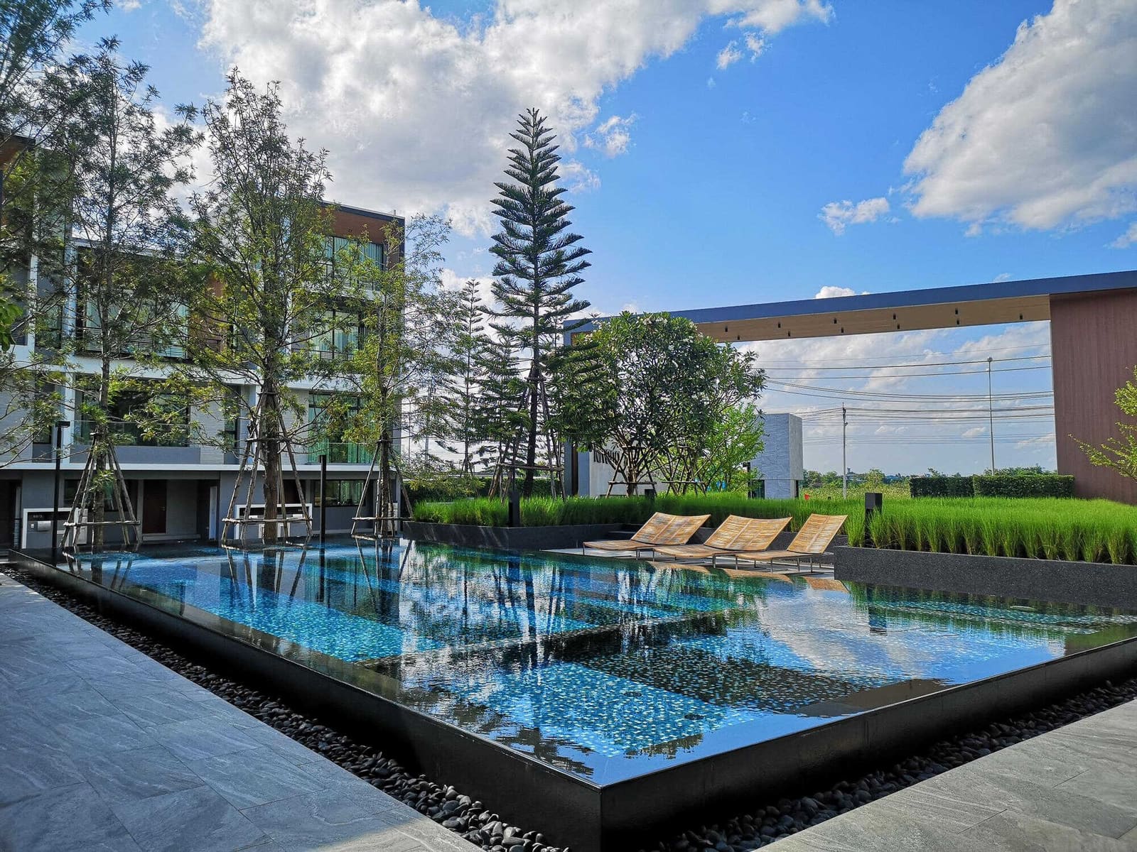 The Importance of Ethical Leadership in Pool Services