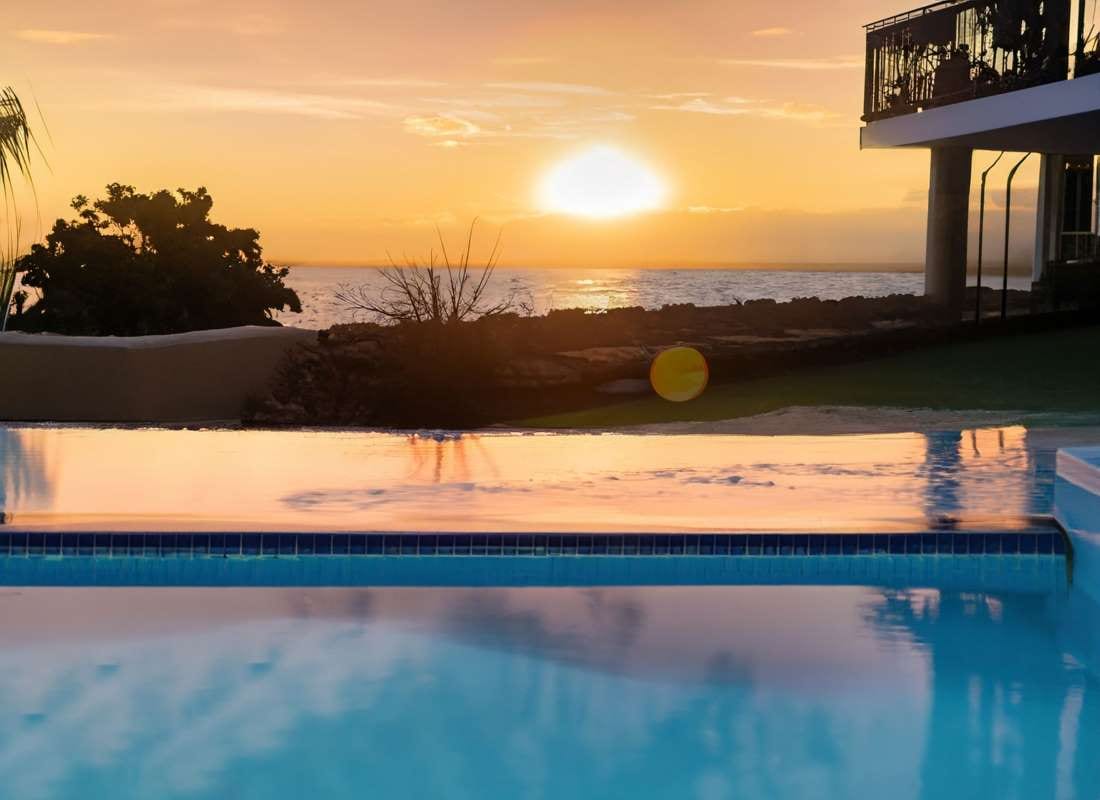 How to Track Overdue Invoices for Your Pool Service Invoicing