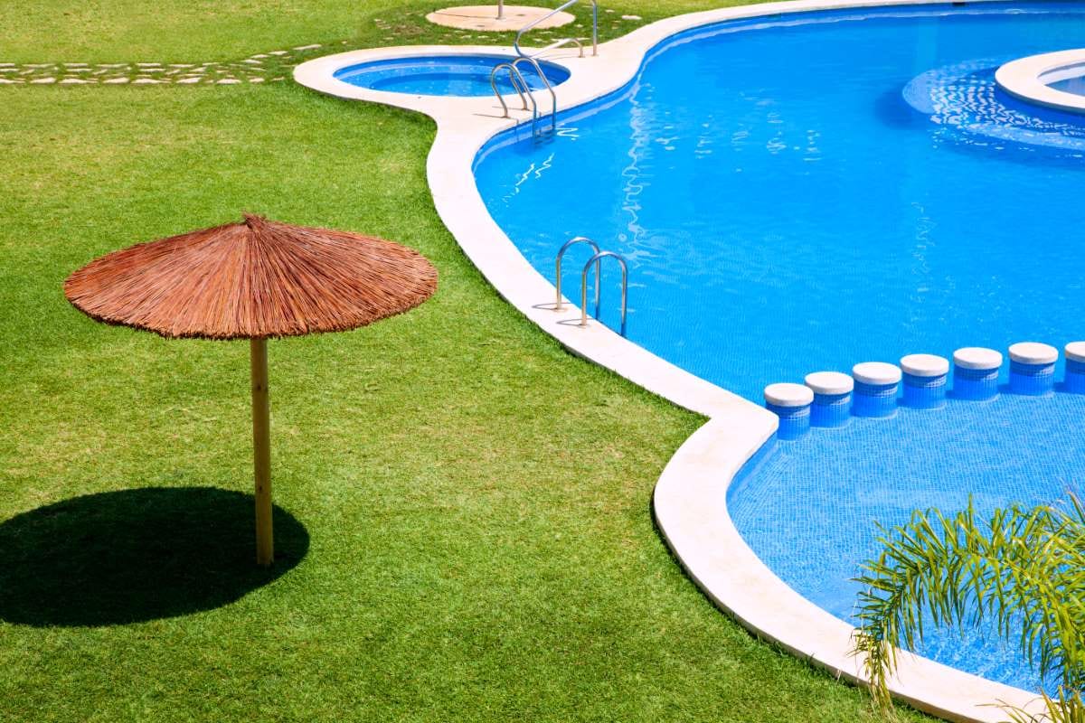 Using Google business profile to Attract More Pool Service Clients