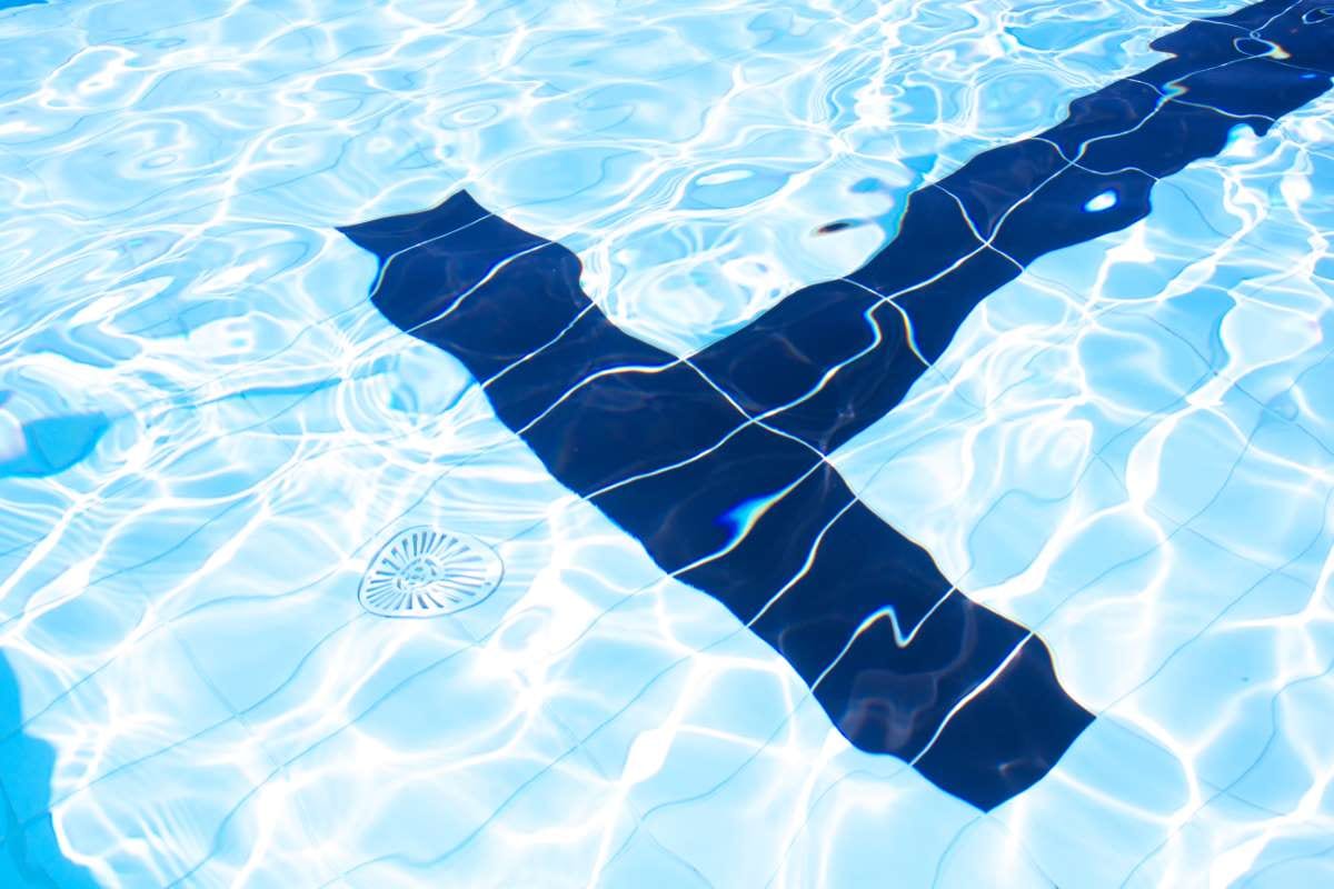 The Pros and Cons of Using Pen and Paper in a Pool Business
