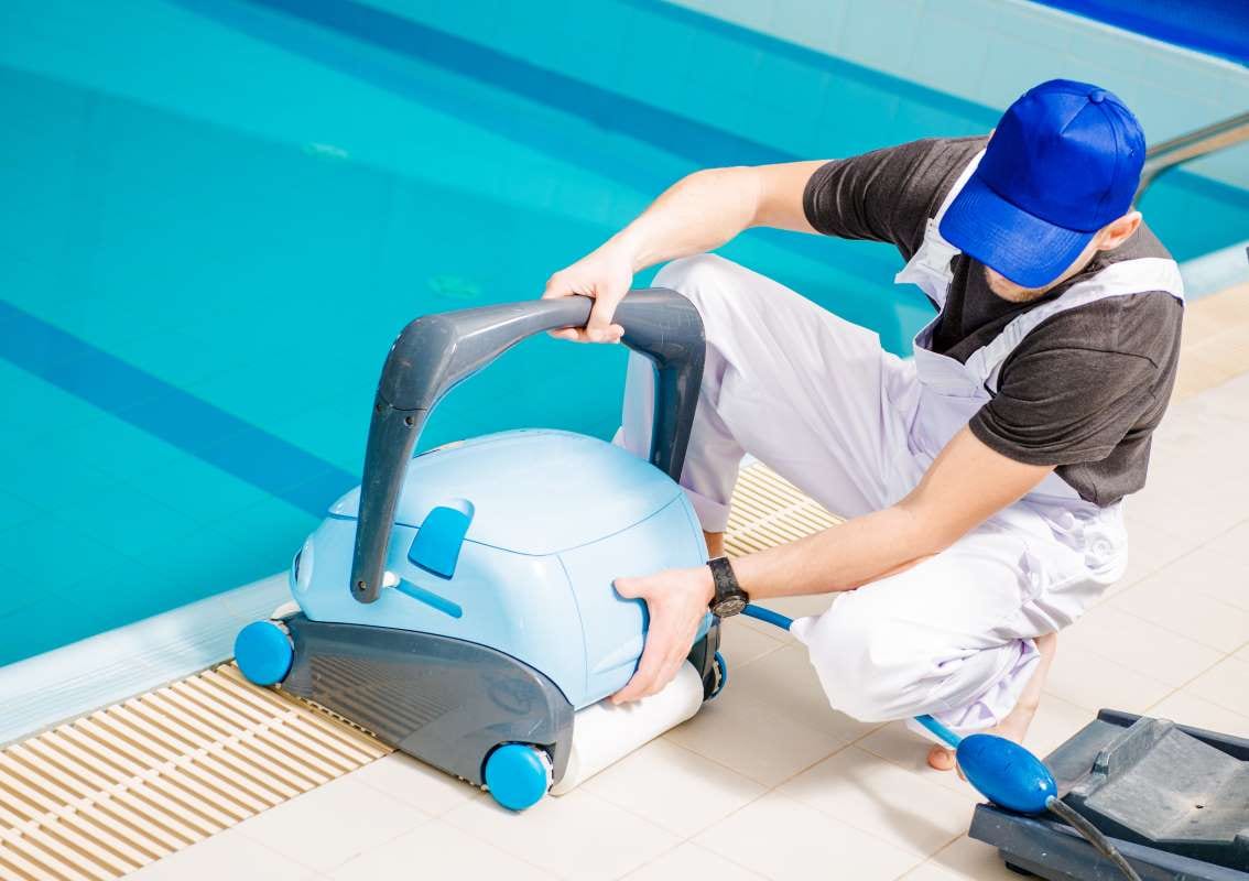 The Beginner’s Guide to Negotiate Contracts Your Pool Business