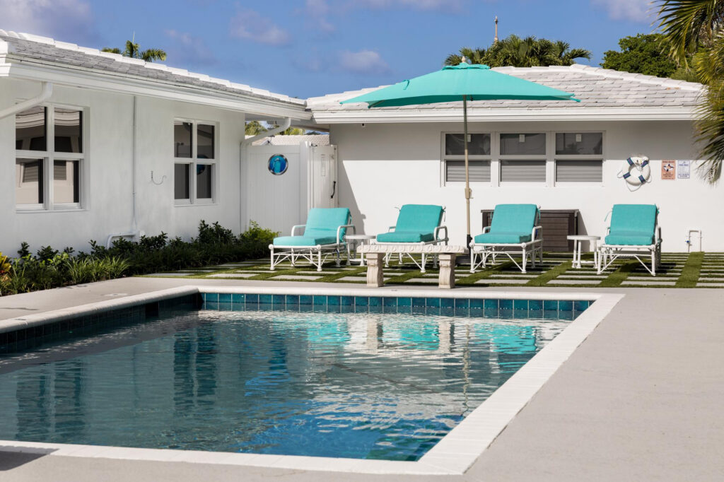 Reduce Cancellations: Tips for Managing Pool Services During Peak Season