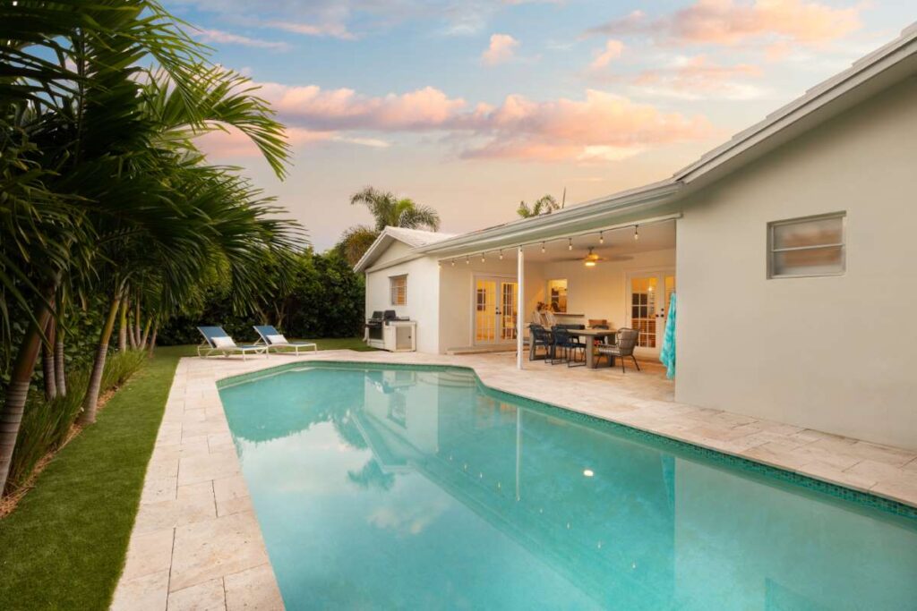 Understanding Cash vs Accrual Accounting for Pool Pros