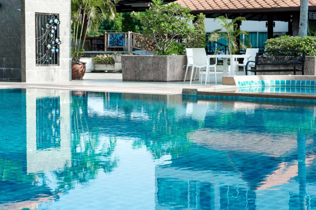 How to Calculate Net Operating Income in Pool Services