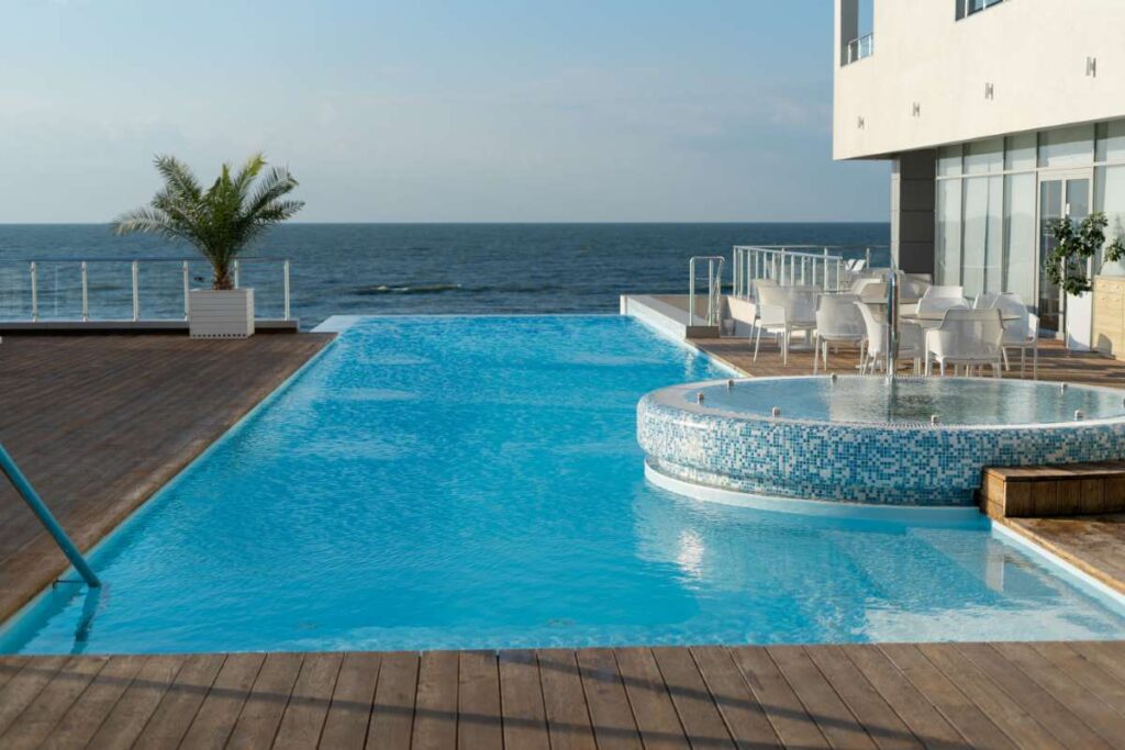 How Digital Checklists Improve Field Productivity