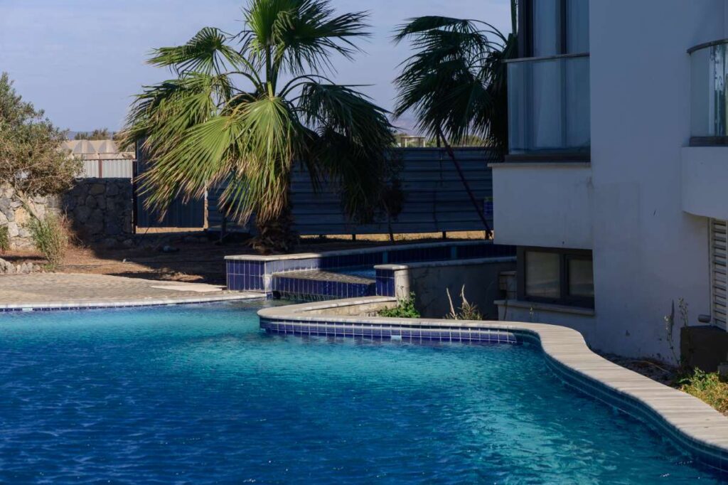 What Pool Pros Need to Know About Building Loyalty