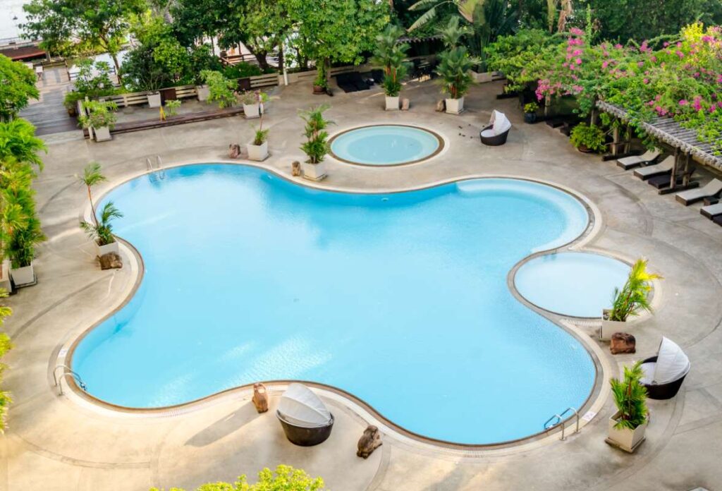 A Pool Pro’s Experience with Email-Only Invoicing vs EZ Pool Biller